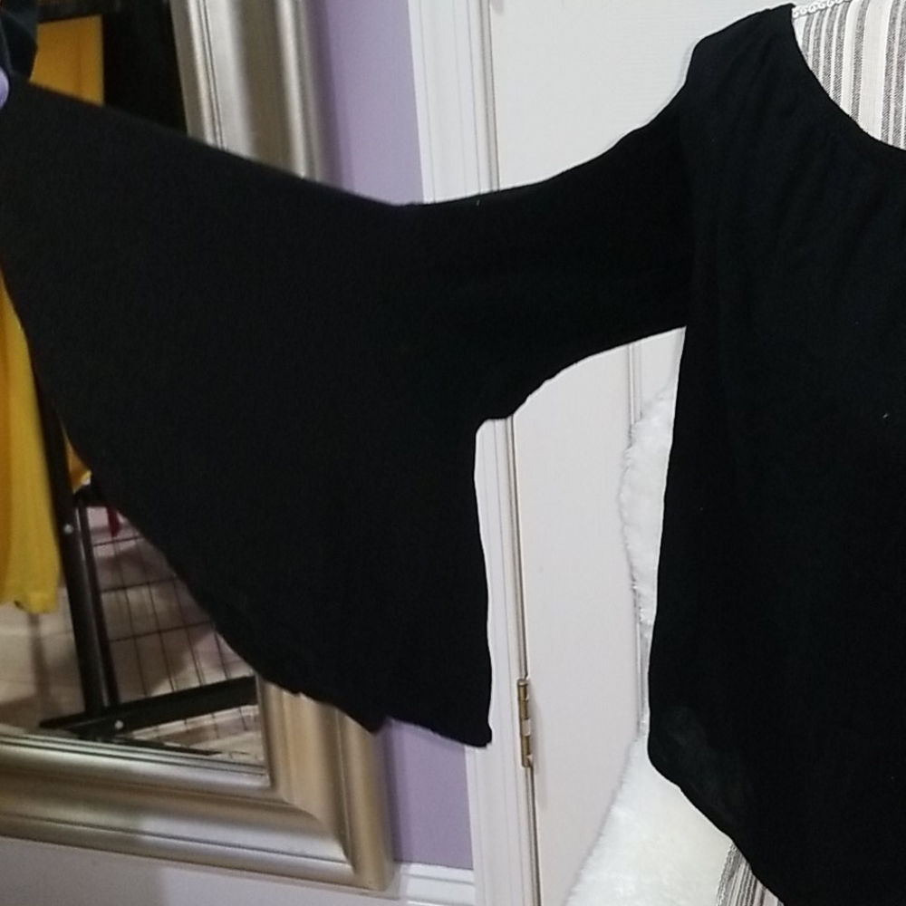 Ambiance off the shoulder top - Picture 6 of 10